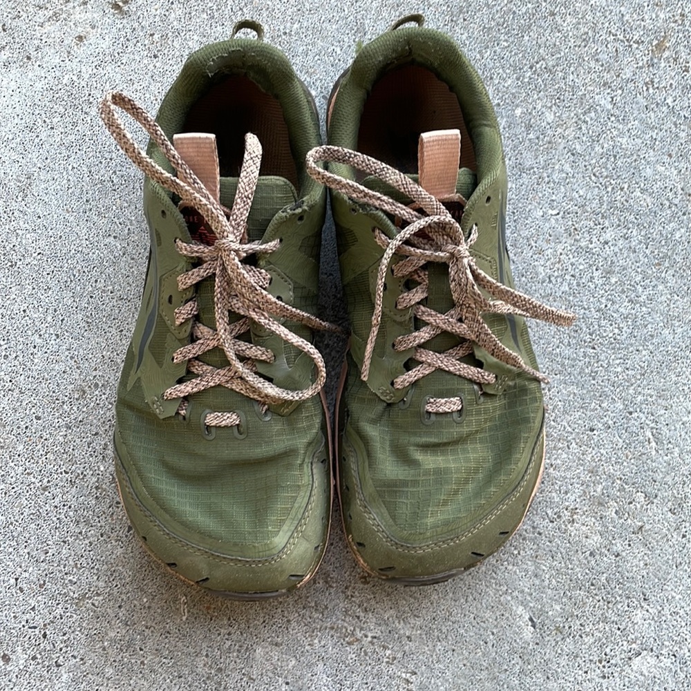 Women’s Lone Peak 6
